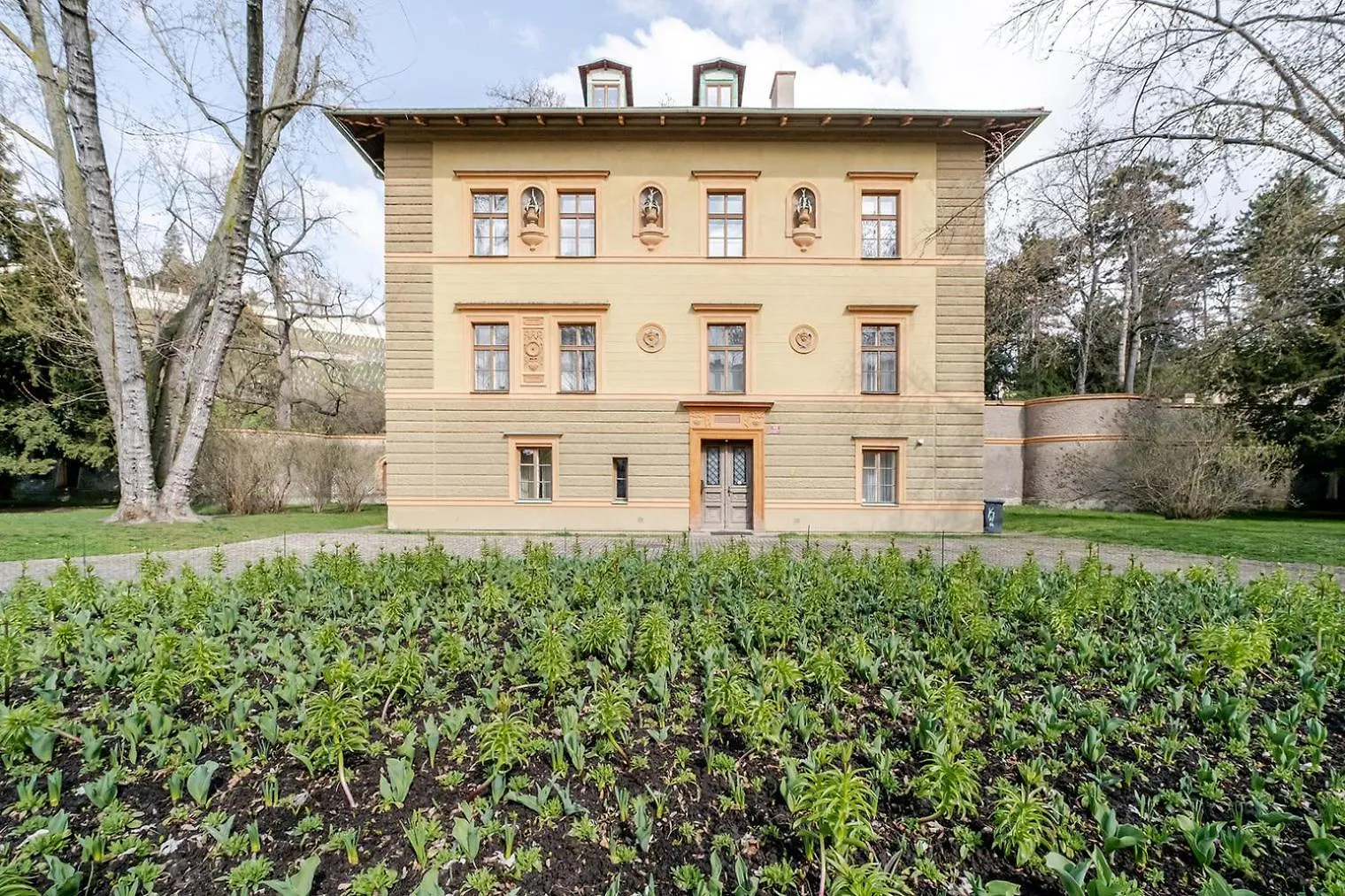 프라하 Blueground Vrsovice Near Park Peaceful Area Prg-6 아파트 체코